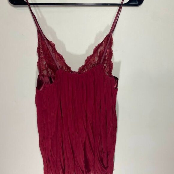 Victoria's Secret Sheer Babydoll Lace Chemise - Picture 4 of 4